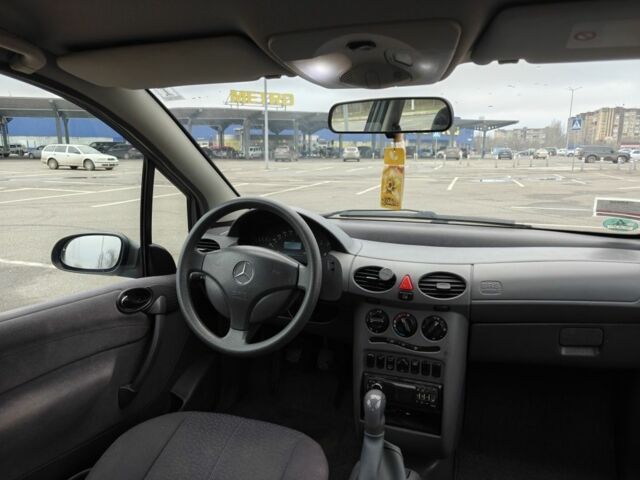 Сірий Мерседес А клас, об'ємом двигуна 1.4 л та пробігом 176 тис. км за 2700 $, фото 14 на Automoto.ua