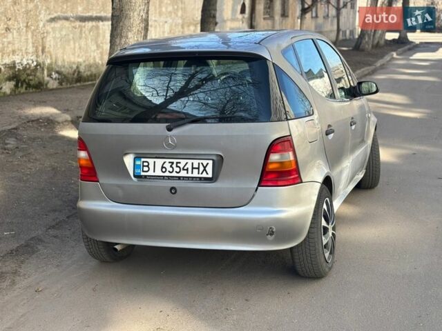 Серый Мерседес А класс, объемом двигателя 1.6 л и пробегом 300 тыс. км за 2450 $, фото 1 на Automoto.ua