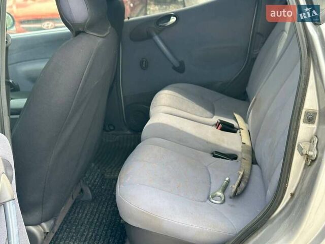 Сірий Мерседес А клас, об'ємом двигуна 1.69 л та пробігом 320 тис. км за 2999 $, фото 2 на Automoto.ua