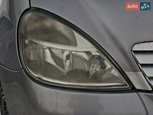 Сірий Мерседес А клас, об'ємом двигуна 2 л та пробігом 323 тис. км за 3490 $, фото 9 на Automoto.ua