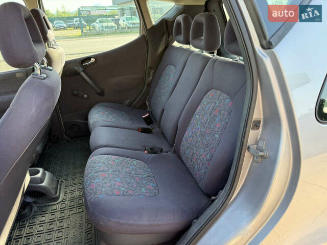 Серый Мерседес А класс, объемом двигателя 1.7 л и пробегом 251 тыс. км за 3600 $, фото 7 на Automoto.ua