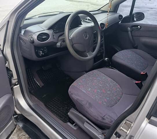 Серый Мерседес А класс, объемом двигателя 1.7 л и пробегом 179 тыс. км за 3300 $, фото 5 на Automoto.ua