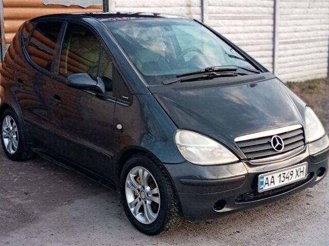 Серый Мерседес А класс, объемом двигателя 1.7 л и пробегом 300 тыс. км за 2000 $, фото 4 на Automoto.ua