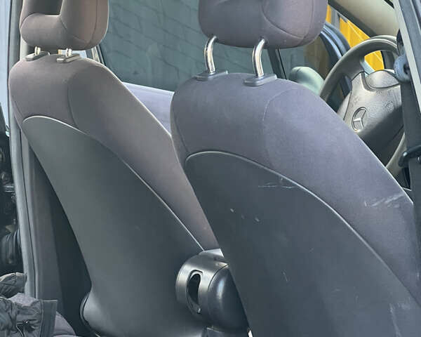 Серый Мерседес А класс, объемом двигателя 1.7 л и пробегом 248 тыс. км за 1850 $, фото 10 на Automoto.ua