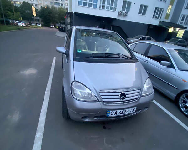 Серый Мерседес А класс, объемом двигателя 1.9 л и пробегом 240 тыс. км за 2900 $, фото 1 на Automoto.ua