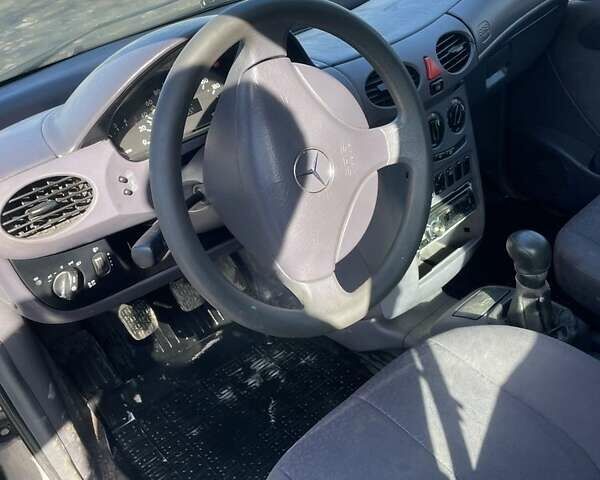 Серый Мерседес А класс, объемом двигателя 1.7 л и пробегом 30 тыс. км за 2300 $, фото 6 на Automoto.ua