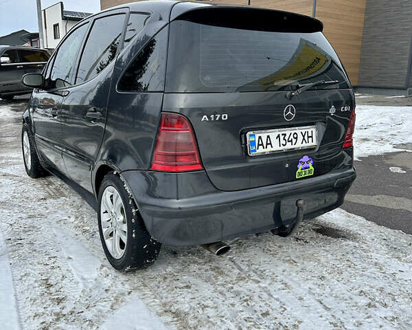 Сірий Мерседес А клас, об'ємом двигуна 1.69 л та пробігом 380 тис. км за 1999 $, фото 7 на Automoto.ua