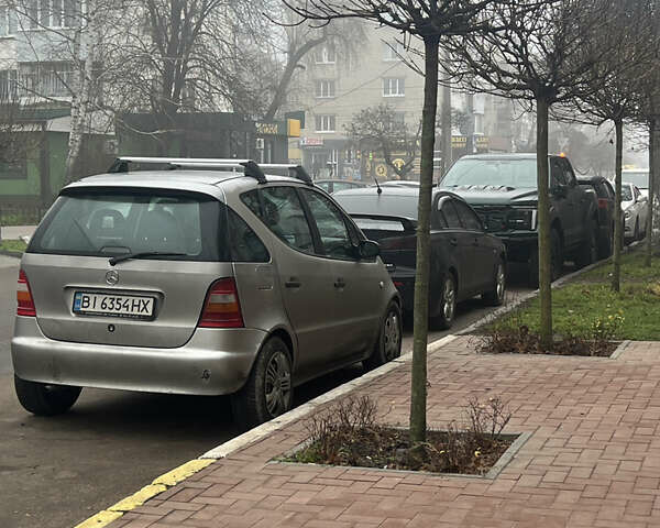 Серый Мерседес А класс, объемом двигателя 1.6 л и пробегом 270 тыс. км за 2800 $, фото 11 на Automoto.ua