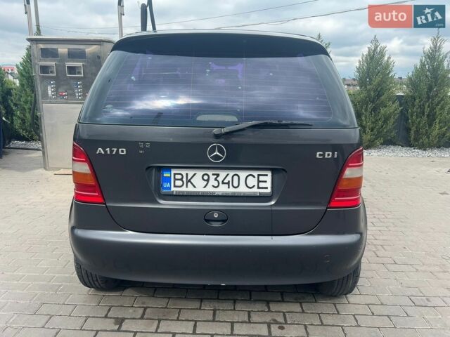 Сірий Мерседес А клас, об'ємом двигуна 1.7 л та пробігом 300 тис. км за 3600 $, фото 3 на Automoto.ua