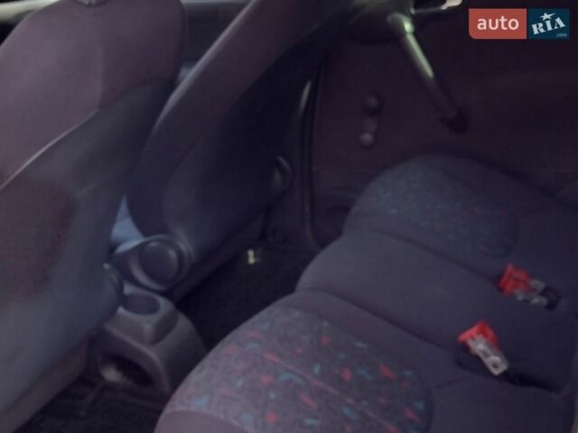 Серый Мерседес А класс, объемом двигателя 1.4 л и пробегом 130 тыс. км за 2750 $, фото 8 на Automoto.ua