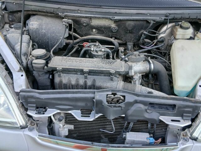 Сірий Мерседес А клас, об'ємом двигуна 1.7 л та пробігом 300 тис. км за 4000 $, фото 2 на Automoto.ua