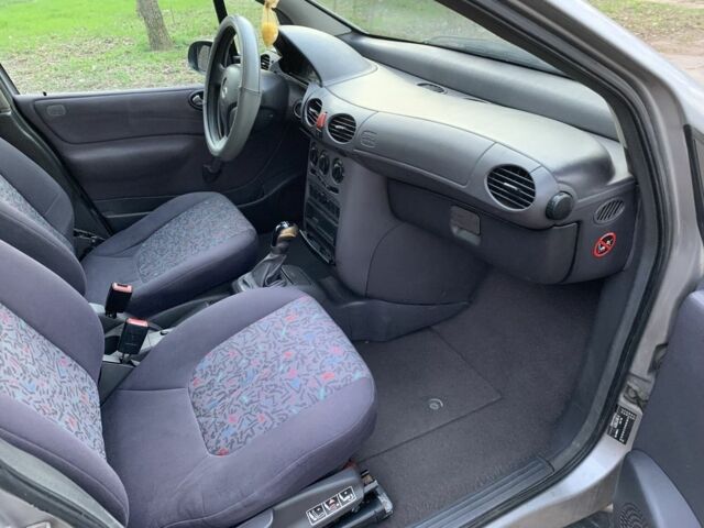 Серый Мерседес А класс, объемом двигателя 1.7 л и пробегом 290 тыс. км за 2900 $, фото 18 на Automoto.ua