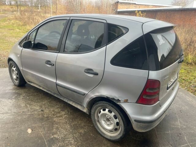 Серый Мерседес А класс, объемом двигателя 1.7 л и пробегом 260 тыс. км за 800 $, фото 2 на Automoto.ua