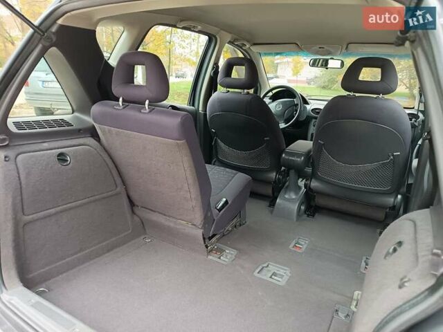 Мерседес А класс 2000 в Виннице на Automoto.ua Серый Мерседес А класс, объемом двигателя 1.6 л и пробегом 177 тыс. км за 4000 $, фото 18 на Automoto.ua