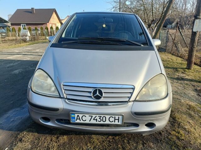 Серый Мерседес А класс, объемом двигателя 1.7 л и пробегом 354 тыс. км за 3100 $, фото 1 на Automoto.ua