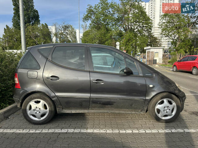 Серый Мерседес А класс, объемом двигателя 1.69 л и пробегом 273 тыс. км за 3200 $, фото 15 на Automoto.ua