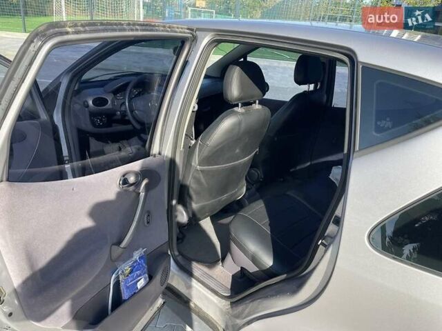 Серый Мерседес А класс, объемом двигателя 1.6 л и пробегом 250 тыс. км за 2700 $, фото 4 на Automoto.ua