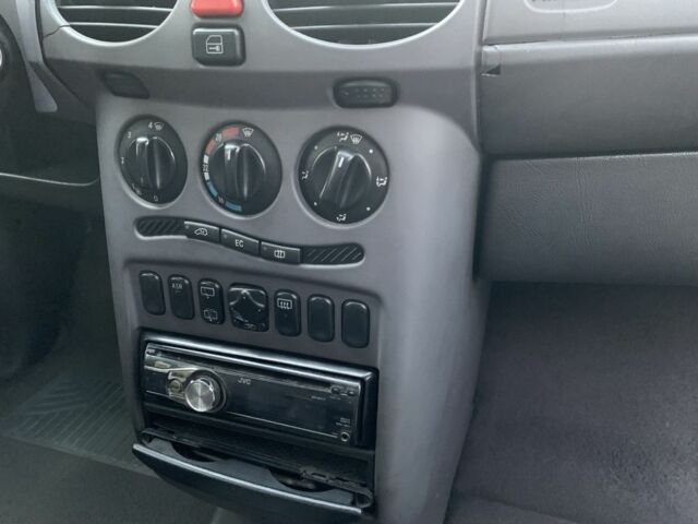 Серый Мерседес А класс, объемом двигателя 1.7 л и пробегом 290 тыс. км за 2900 $, фото 20 на Automoto.ua