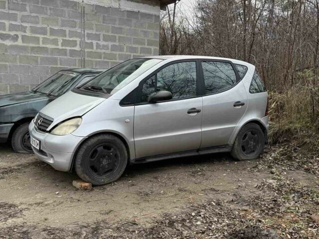 Сірий Мерседес А клас, об'ємом двигуна 1.7 л та пробігом 360 тис. км за 990 $, фото 2 на Automoto.ua