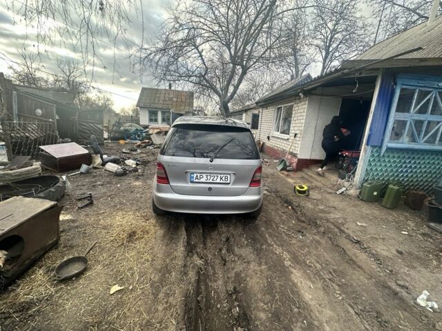Сірий Мерседес А клас, об'ємом двигуна 1.7 л та пробігом 3 тис. км за 3900 $, фото 7 на Automoto.ua