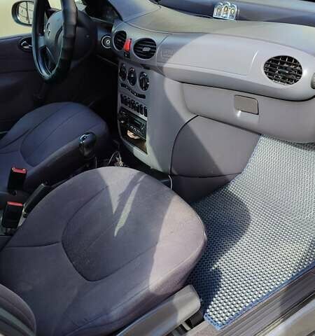 Серый Мерседес А класс, объемом двигателя 1.7 л и пробегом 226 тыс. км за 3750 $, фото 5 на Automoto.ua