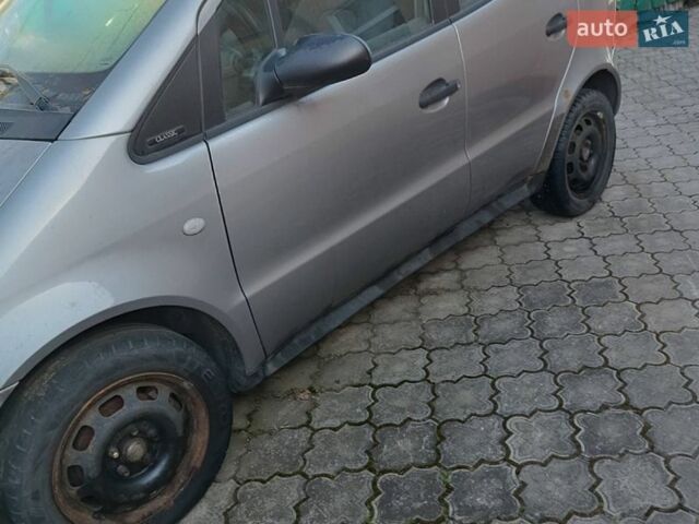 Сірий Мерседес А клас, об'ємом двигуна 1.7 л та пробігом 200 тис. км за 3300 $, фото 1 на Automoto.ua