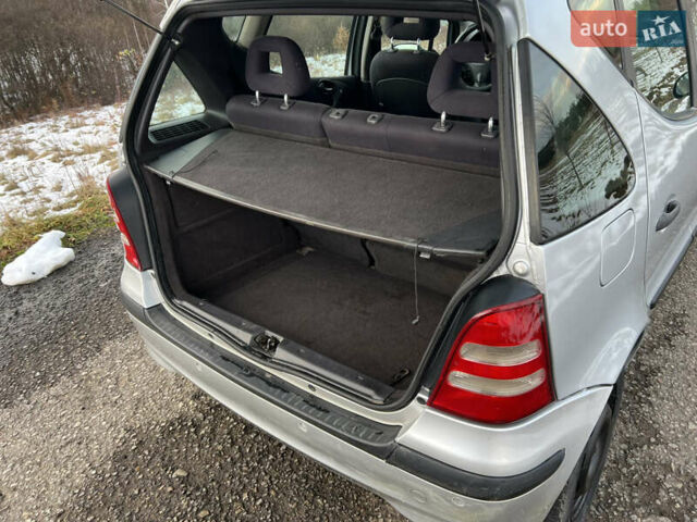 Серый Мерседес А класс, объемом двигателя 1.7 л и пробегом 213 тыс. км за 2999 $, фото 17 на Automoto.ua