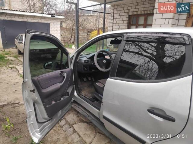 Сірий Мерседес А клас, об'ємом двигуна 1.4 л та пробігом 225 тис. км за 3500 $, фото 14 на Automoto.ua