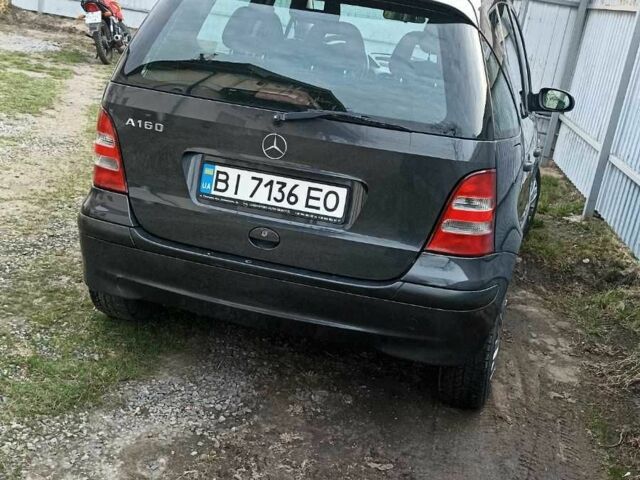 Серый Мерседес А класс, объемом двигателя 0 л и пробегом 198 тыс. км за 1500 $, фото 2 на Automoto.ua