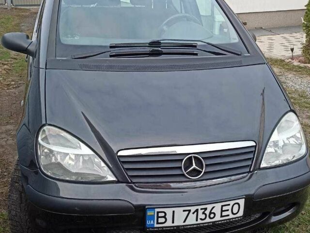 Серый Мерседес А класс, объемом двигателя 0 л и пробегом 198 тыс. км за 1500 $, фото 1 на Automoto.ua