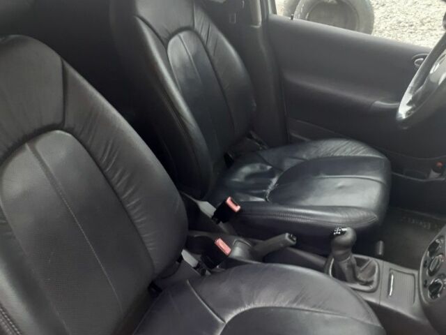 Серый Мерседес А класс, объемом двигателя 0 л и пробегом 180 тыс. км за 3600 $, фото 2 на Automoto.ua