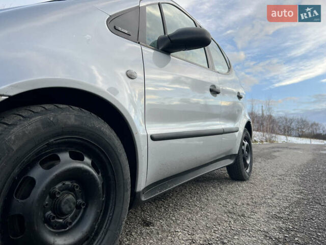 Серый Мерседес А класс, объемом двигателя 1.7 л и пробегом 213 тыс. км за 2999 $, фото 14 на Automoto.ua