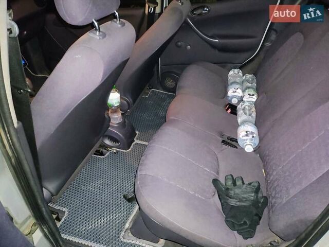 Серый Мерседес А класс, объемом двигателя 1.4 л и пробегом 220 тыс. км за 3800 $, фото 4 на Automoto.ua