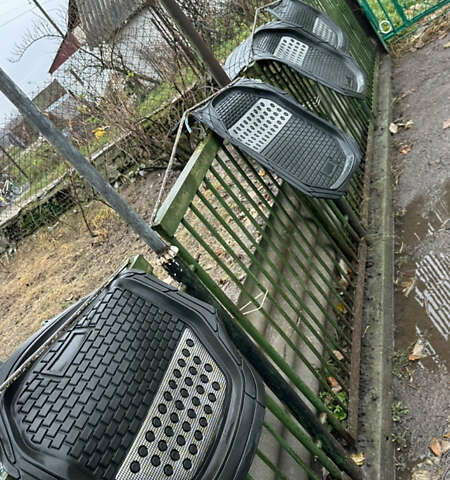 Серый Мерседес А класс, объемом двигателя 1.9 л и пробегом 245 тыс. км за 5200 $, фото 31 на Automoto.ua