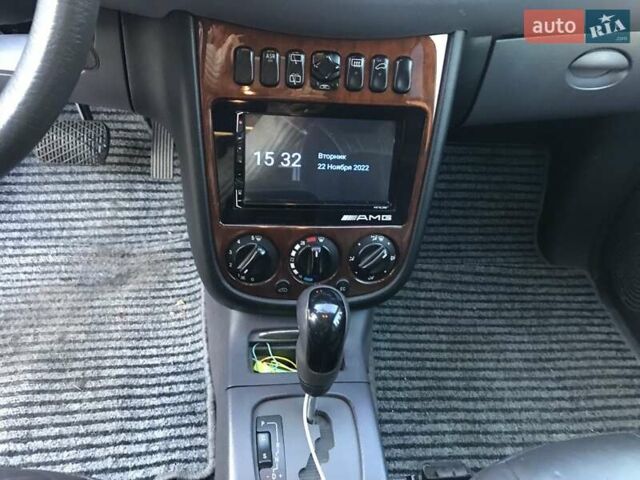 Серый Мерседес А класс, объемом двигателя 1.7 л и пробегом 305 тыс. км за 4400 $, фото 10 на Automoto.ua