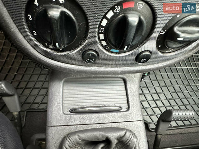 Мерседес А класс 2001 в Одессе на Automoto.ua Серый Мерседес А класс, объемом двигателя 1.6 л и пробегом 301 тыс. км за 3500 $, фото 18 на Automoto.ua