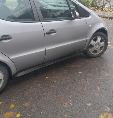 Серый Мерседес А класс, объемом двигателя 2 л и пробегом 270 тыс. км за 1426 $, фото 2 на Automoto.ua