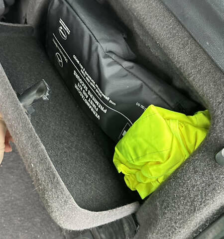 Серый Мерседес А класс, объемом двигателя 1.9 л и пробегом 245 тыс. км за 5200 $, фото 13 на Automoto.ua