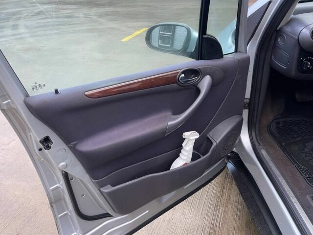 Серый Мерседес А класс, объемом двигателя 1.7 л и пробегом 125 тыс. км за 950 $, фото 6 на Automoto.ua