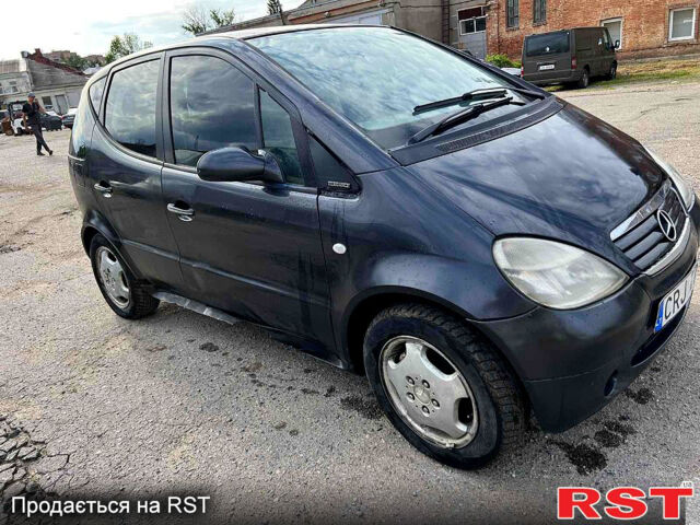 Серый Мерседес А класс, объемом двигателя 1.4 л и пробегом 254 тыс. км за 1000 $, фото 3 на Automoto.ua