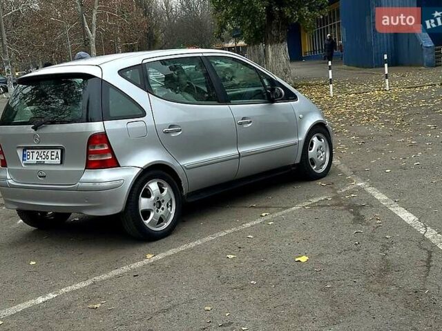 Серый Мерседес А класс, объемом двигателя 1.9 л и пробегом 273 тыс. км за 3800 $, фото 3 на Automoto.ua