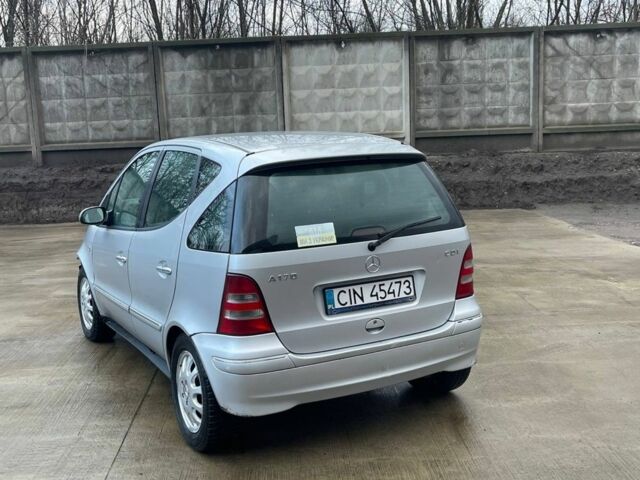 Серый Мерседес А класс, объемом двигателя 1.7 л и пробегом 125 тыс. км за 950 $, фото 2 на Automoto.ua