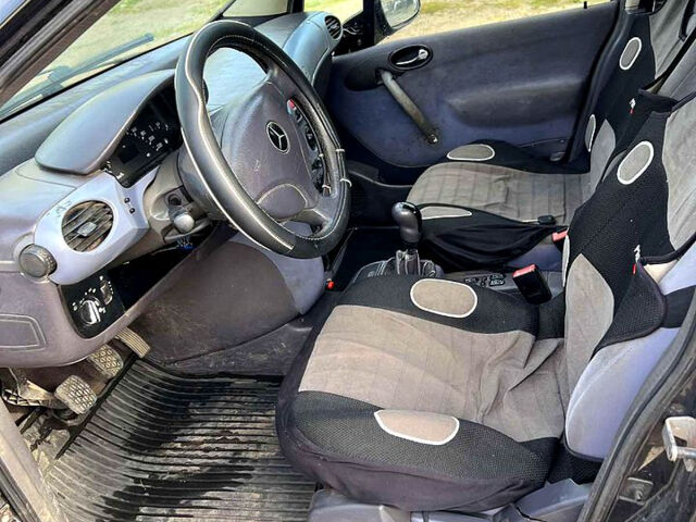 Серый Мерседес А класс, объемом двигателя 1.4 л и пробегом 254 тыс. км за 1000 $, фото 5 на Automoto.ua