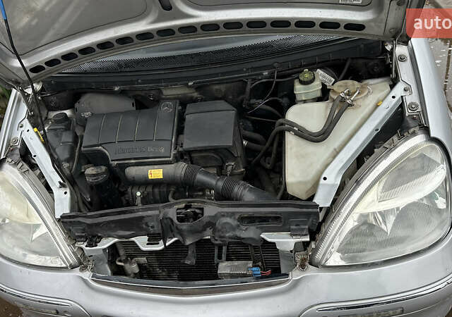 Серый Мерседес А класс, объемом двигателя 1.9 л и пробегом 245 тыс. км за 5200 $, фото 29 на Automoto.ua