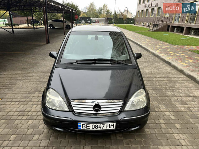 Мерседес А класс 2001 в Одессе на Automoto.ua Серый Мерседес А класс, объемом двигателя 1.6 л и пробегом 301 тыс. км за 3500 $, фото 1 на Automoto.ua