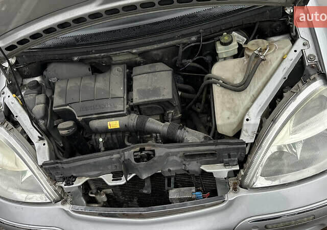 Серый Мерседес А класс, объемом двигателя 1.9 л и пробегом 245 тыс. км за 5200 $, фото 28 на Automoto.ua