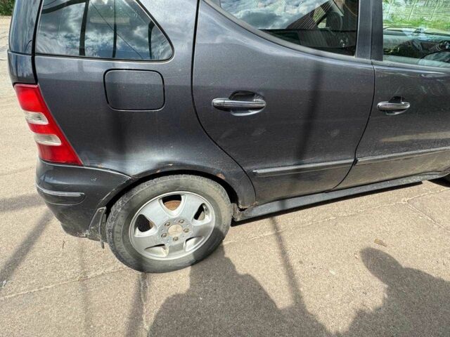 Серый Мерседес А класс, объемом двигателя 1.7 л и пробегом 320 тыс. км за 2000 $, фото 5 на Automoto.ua