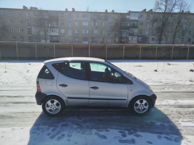 Серый Мерседес А класс, объемом двигателя 0 л и пробегом 214 тыс. км за 2800 $, фото 7 на Automoto.ua