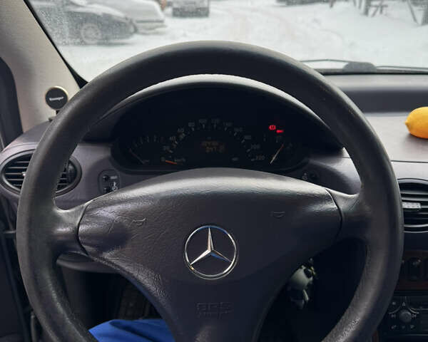 Серый Мерседес А класс, объемом двигателя 1.6 л и пробегом 224 тыс. км за 4500 $, фото 9 на Automoto.ua