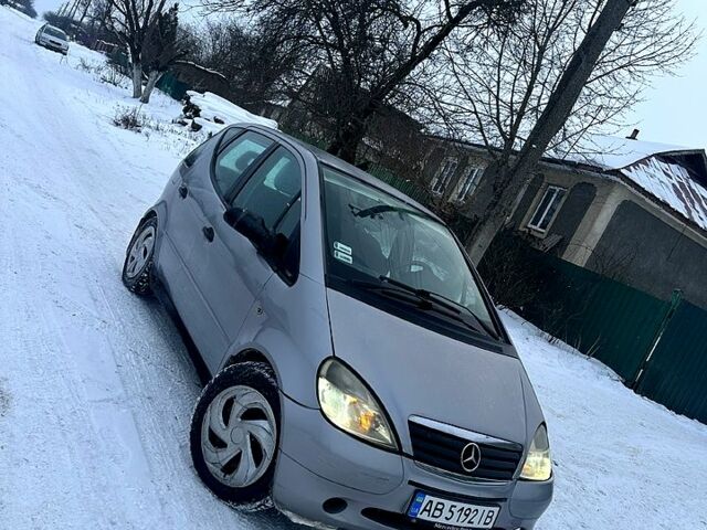 Серый Мерседес А класс, объемом двигателя 1.7 л и пробегом 123 тыс. км за 3000 $, фото 8 на Automoto.ua